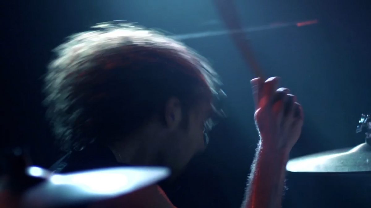 43566995-00_36_54_04-still015