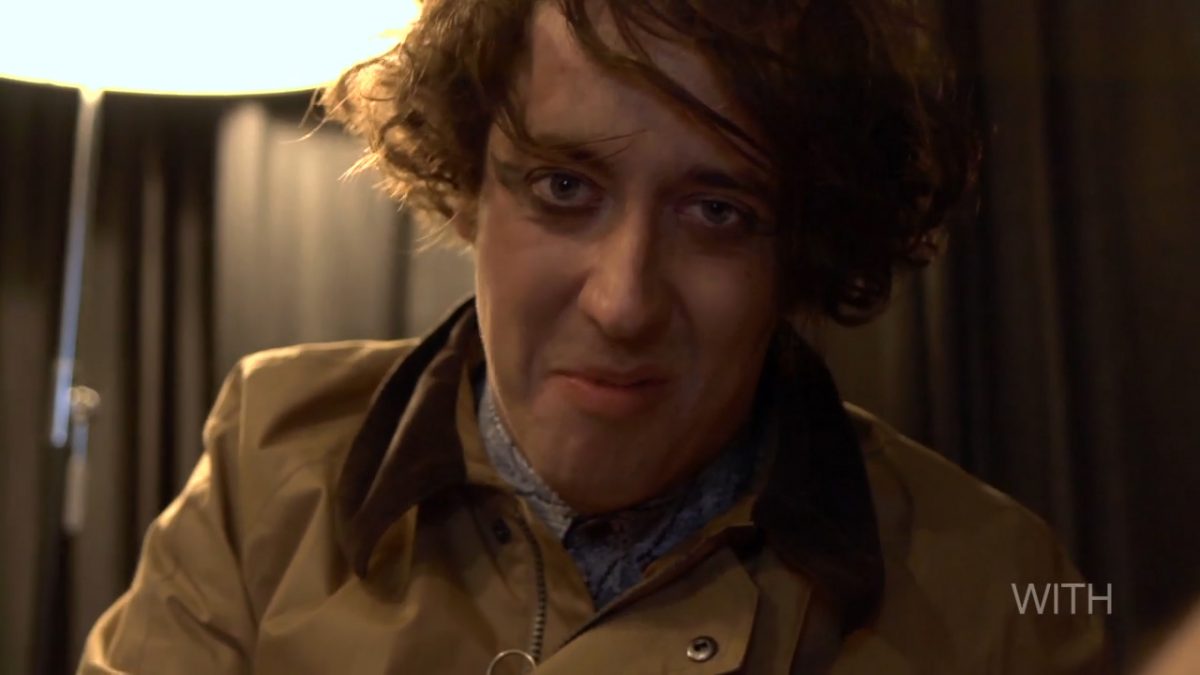 43566995-00_47_17_12-still020